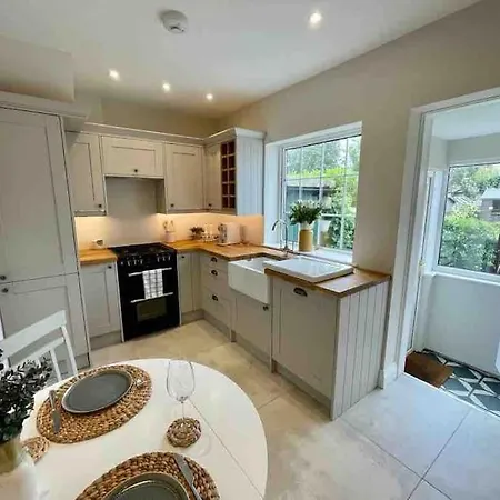 Modern Style House With Log Burner Casa vacanze Harrogate